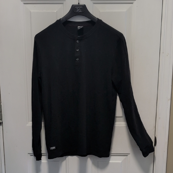 Oakley Other - Oakley Jet dark gray Long Sleeve Tee